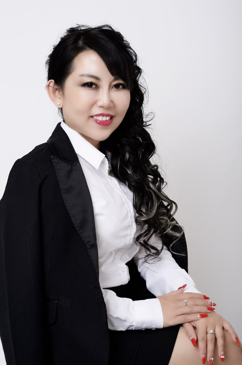 Elaine Wong portrait